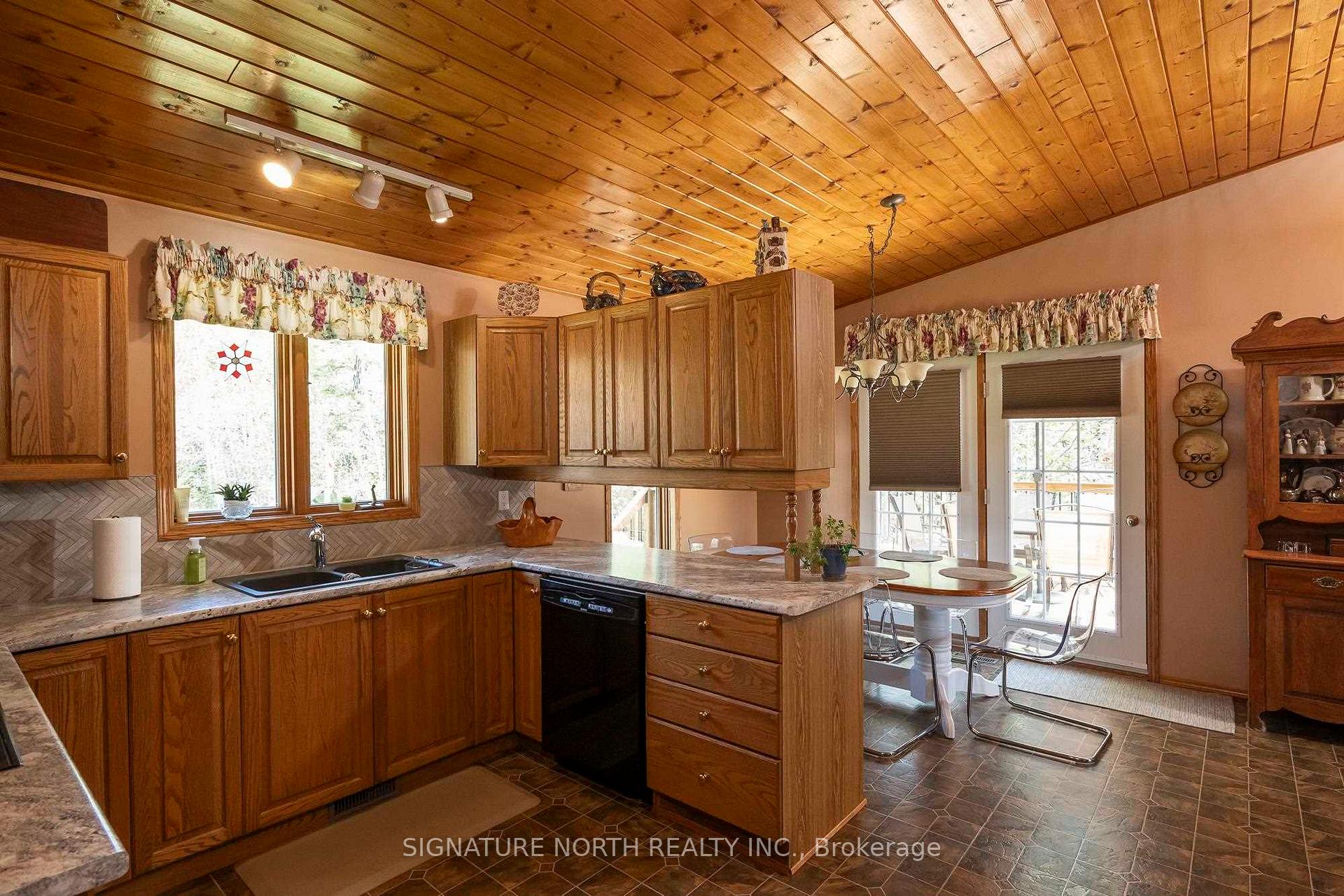 Photo 16 of 3476 Dawson Road, Thunder Bay, McIntyre North — HOMEH