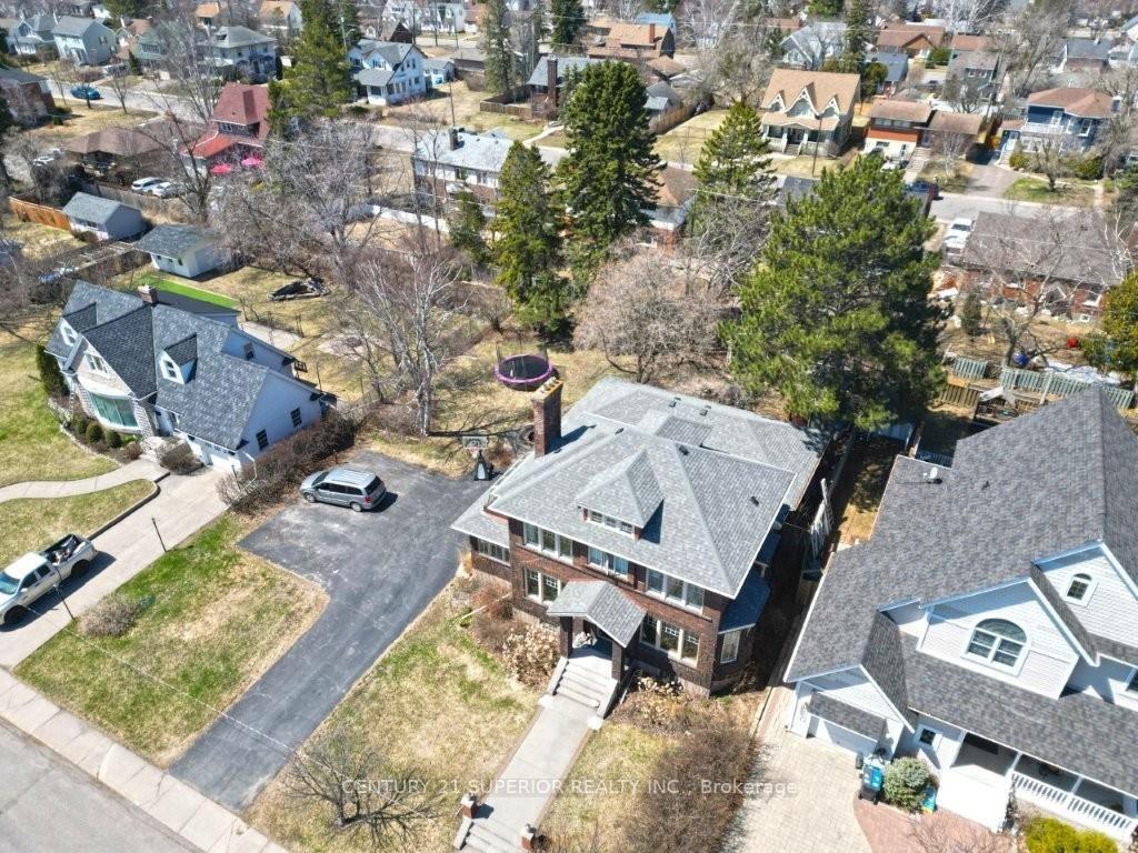 Photo 2 of 124 Summit Ave, Thunder Bay, Mariday Heights — HOMEH