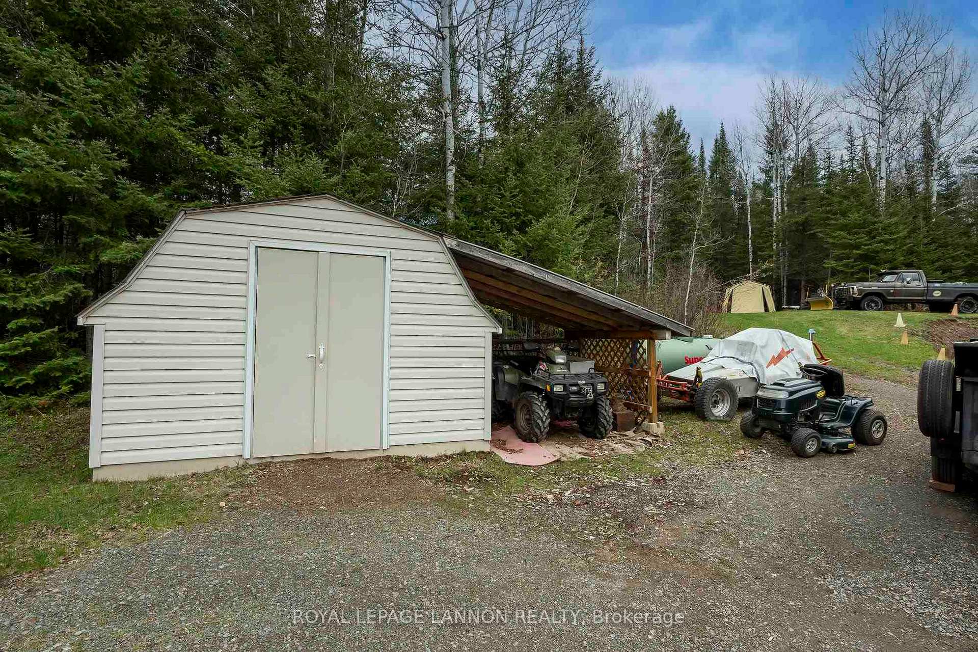 Photo 7 of 4 Seed Road, Neebing, Scoble — HOMEH