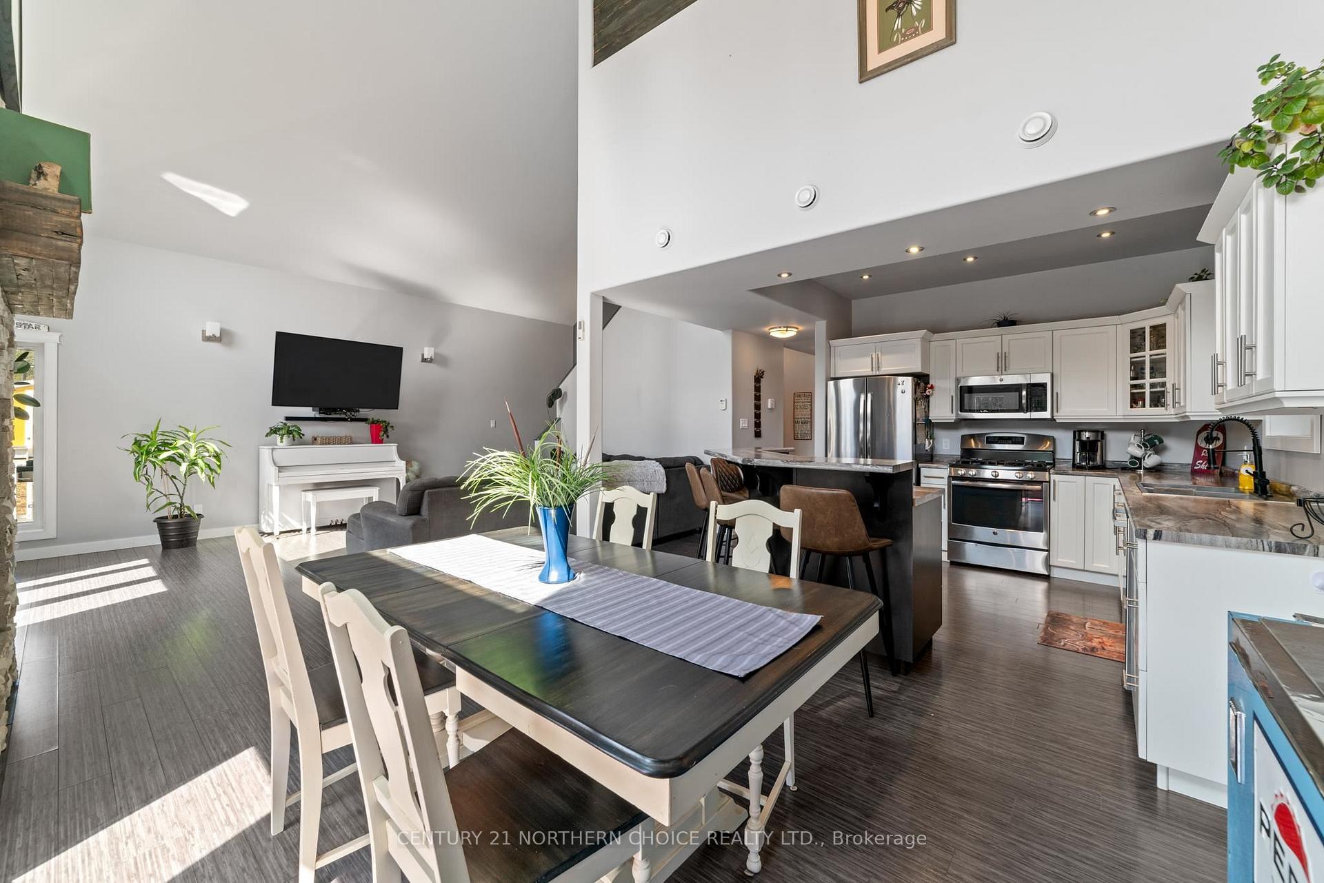 Photo 6 of 22 Gustafson Crescent, Red Lake — HOMEH