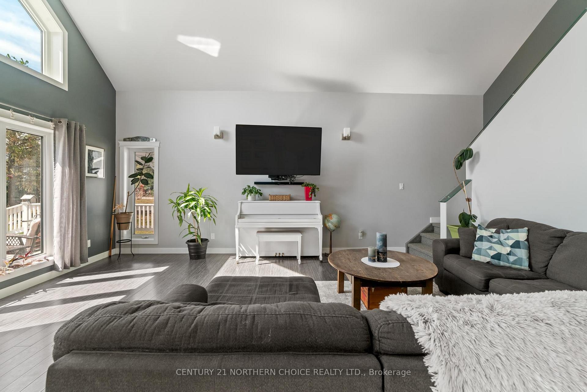 Photo 10 of 22 Gustafson Crescent, Red Lake — HOMEH