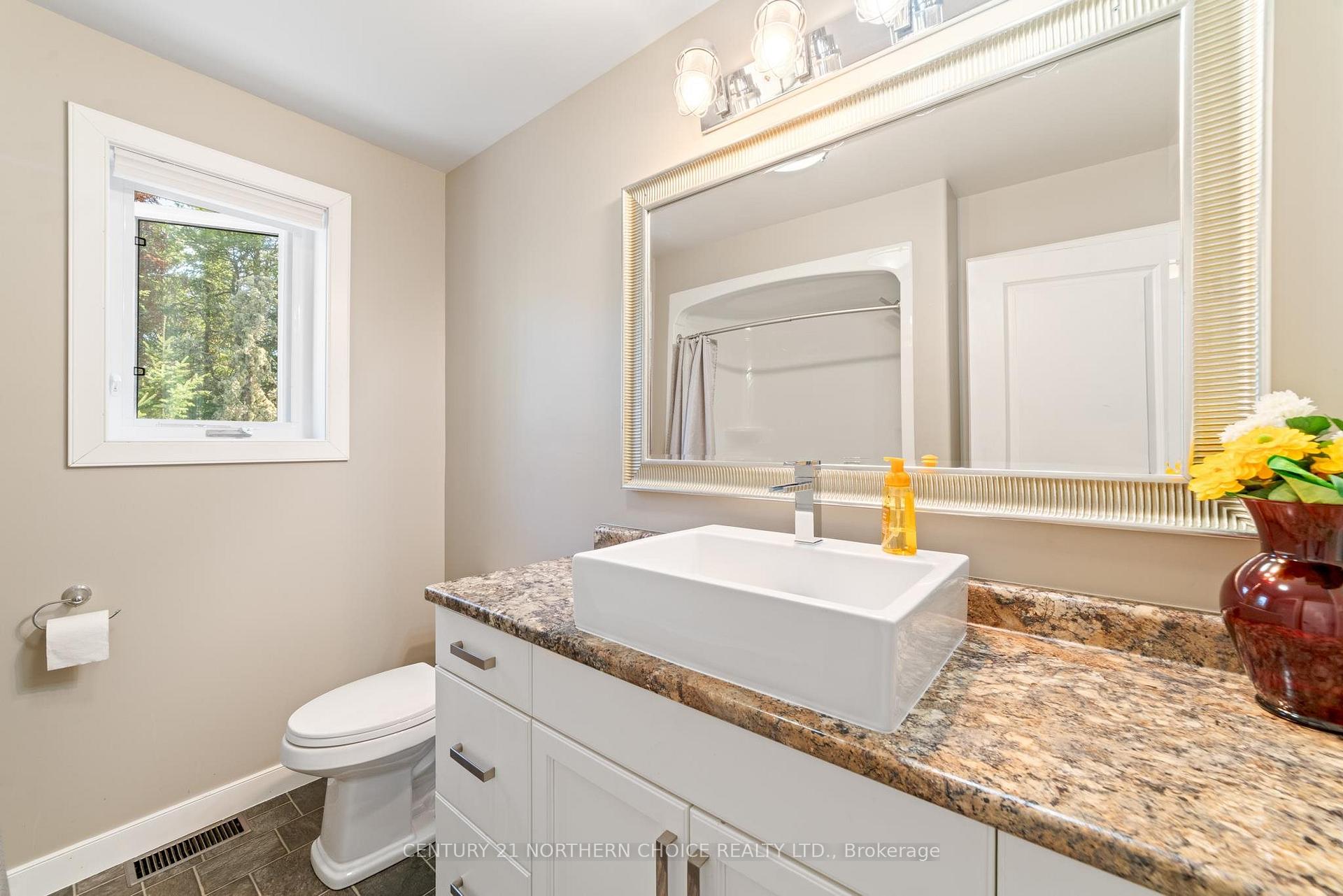 Photo 19 of 22 Gustafson Crescent, Red Lake — HOMEH