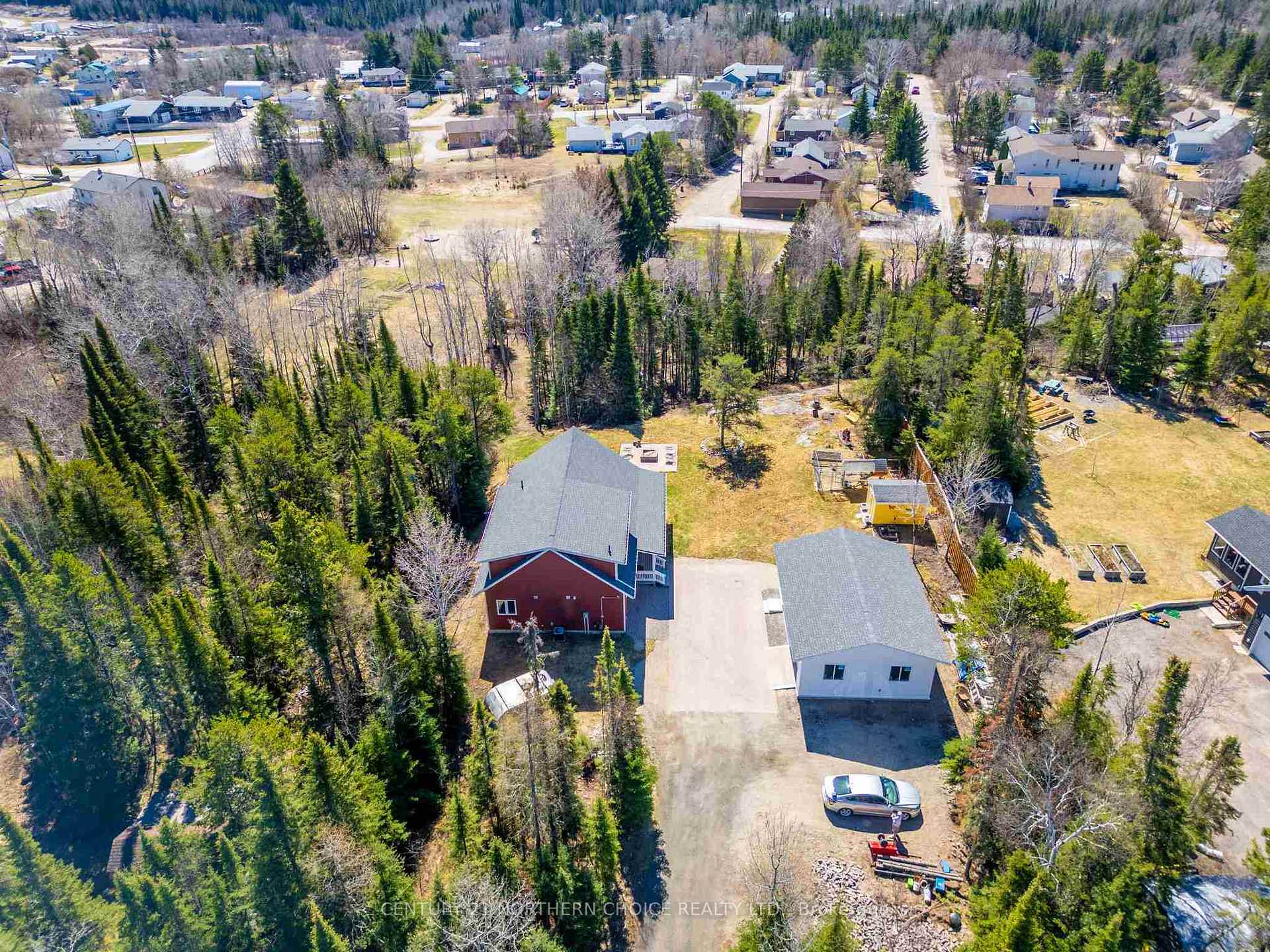 Photo 33 of 22 Gustafson Crescent, Red Lake — HOMEH