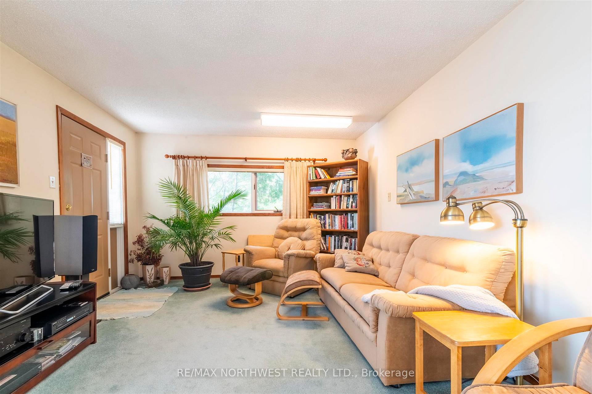 Photo 15 of 534 James Road, Kenora, Redditt Road East — HOMEH