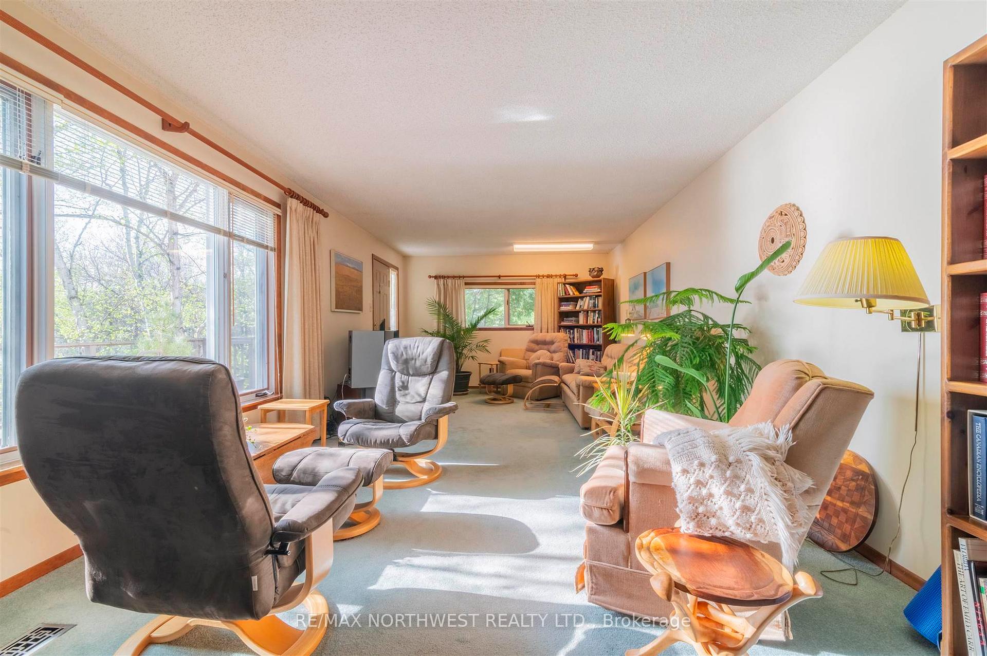 Photo 16 of 534 James Road, Kenora, Redditt Road East — HOMEH