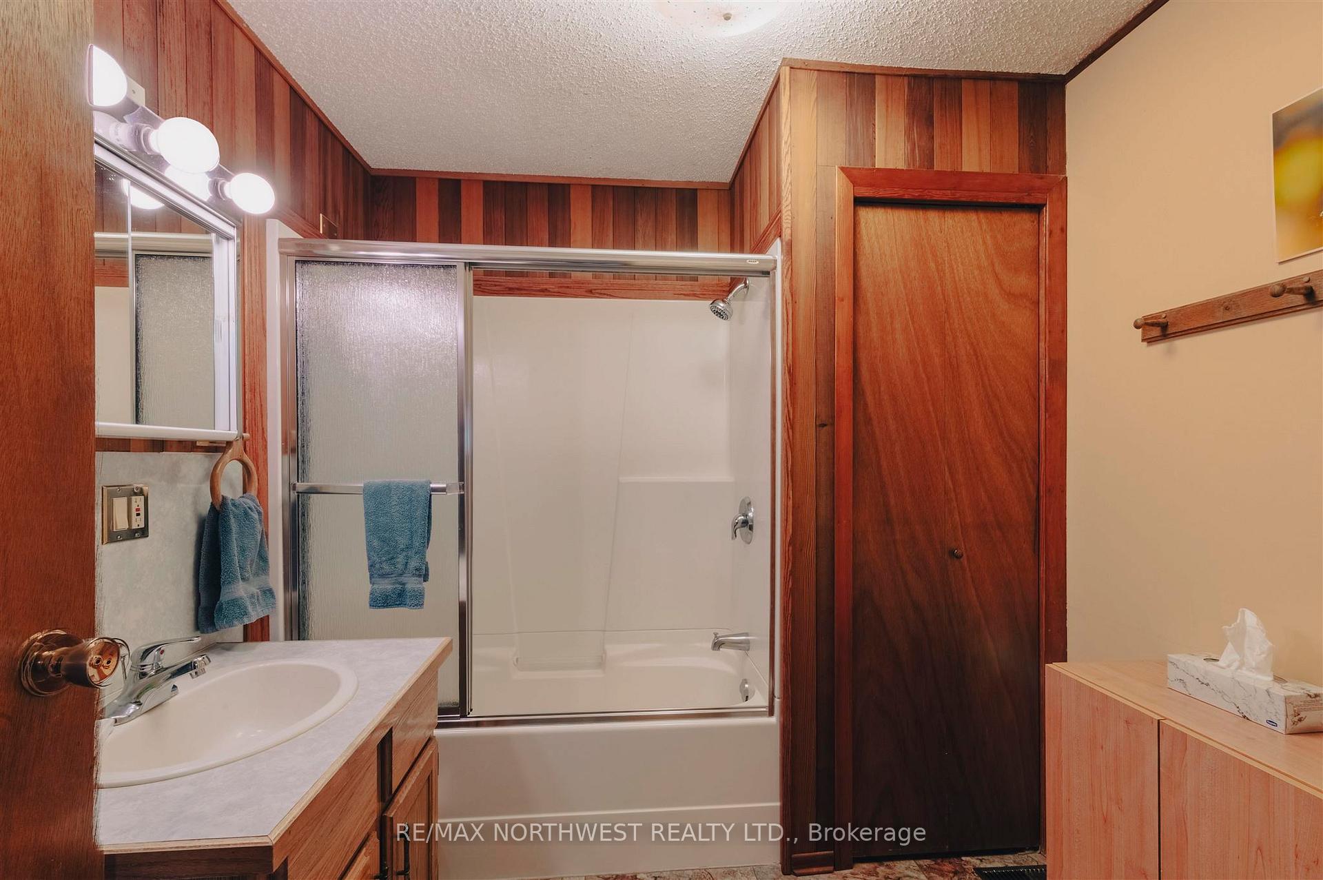 Photo 18 of 534 James Road, Kenora, Redditt Road East — HOMEH