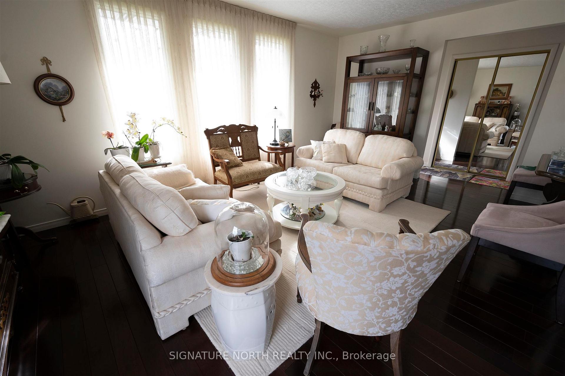 Photo 2 of 259 Dublin Avenue, Thunder Bay, John Street North — HOMEH