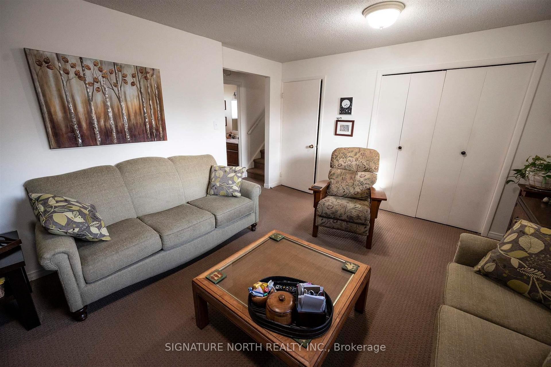 Photo 26 of 259 Dublin Avenue, Thunder Bay, John Street North — HOMEH