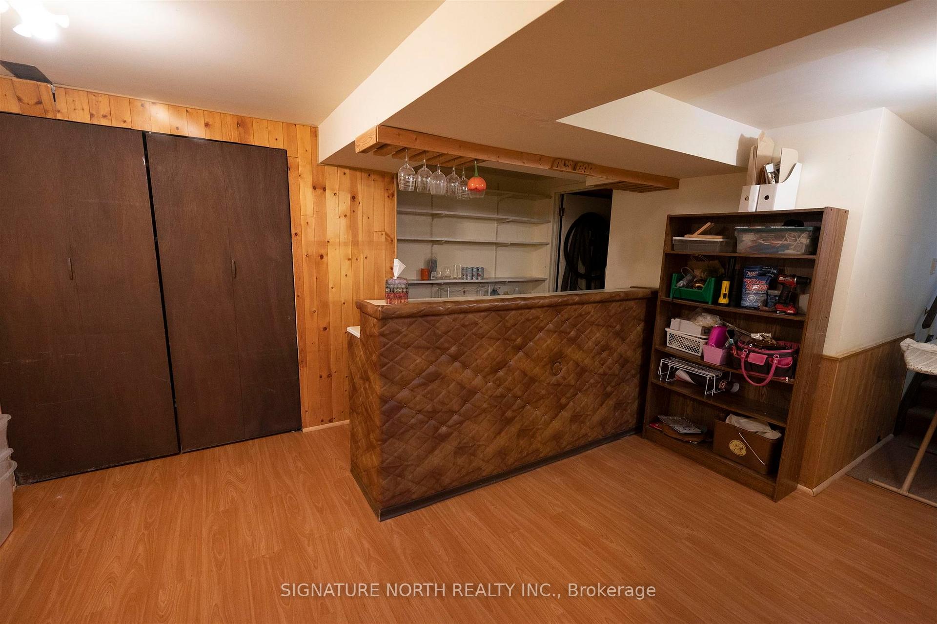 Photo 35 of 259 Dublin Avenue, Thunder Bay, John Street North — HOMEH