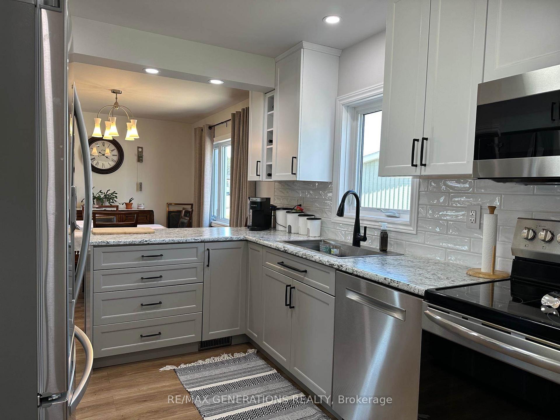 Photo 3 of 23 Pine Crescent, Terrace Bay — HOMEH