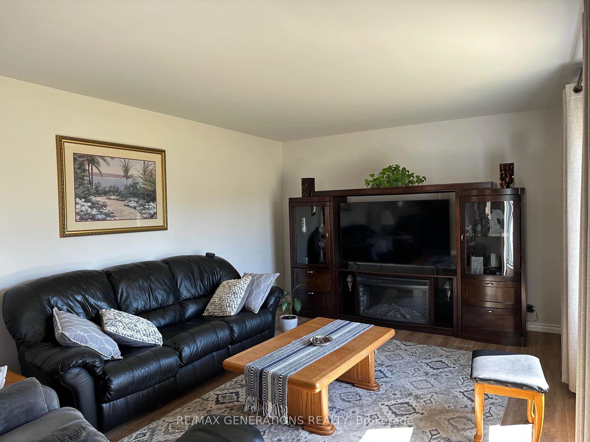 Photo 12 of 23 Pine Crescent, Terrace Bay — HOMEH