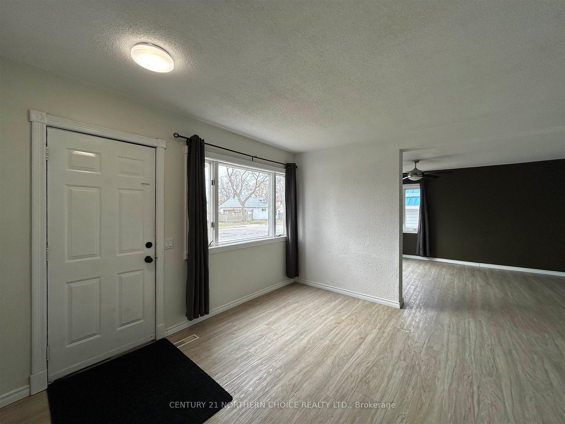 Photo 6 of 1216 Second Street E, Fort Frances — HOMEH