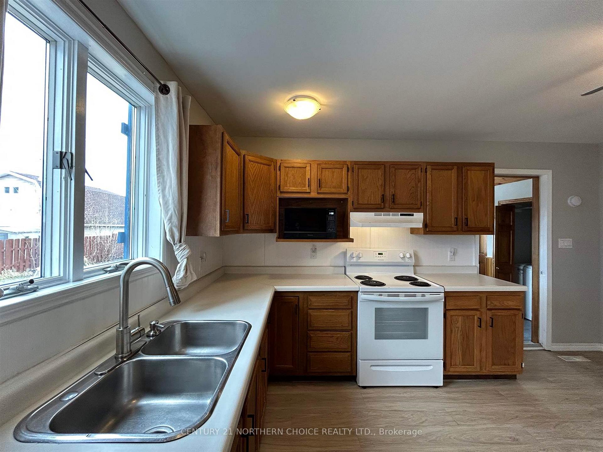 Photo 16 of 1216 Second Street E, Fort Frances — HOMEH