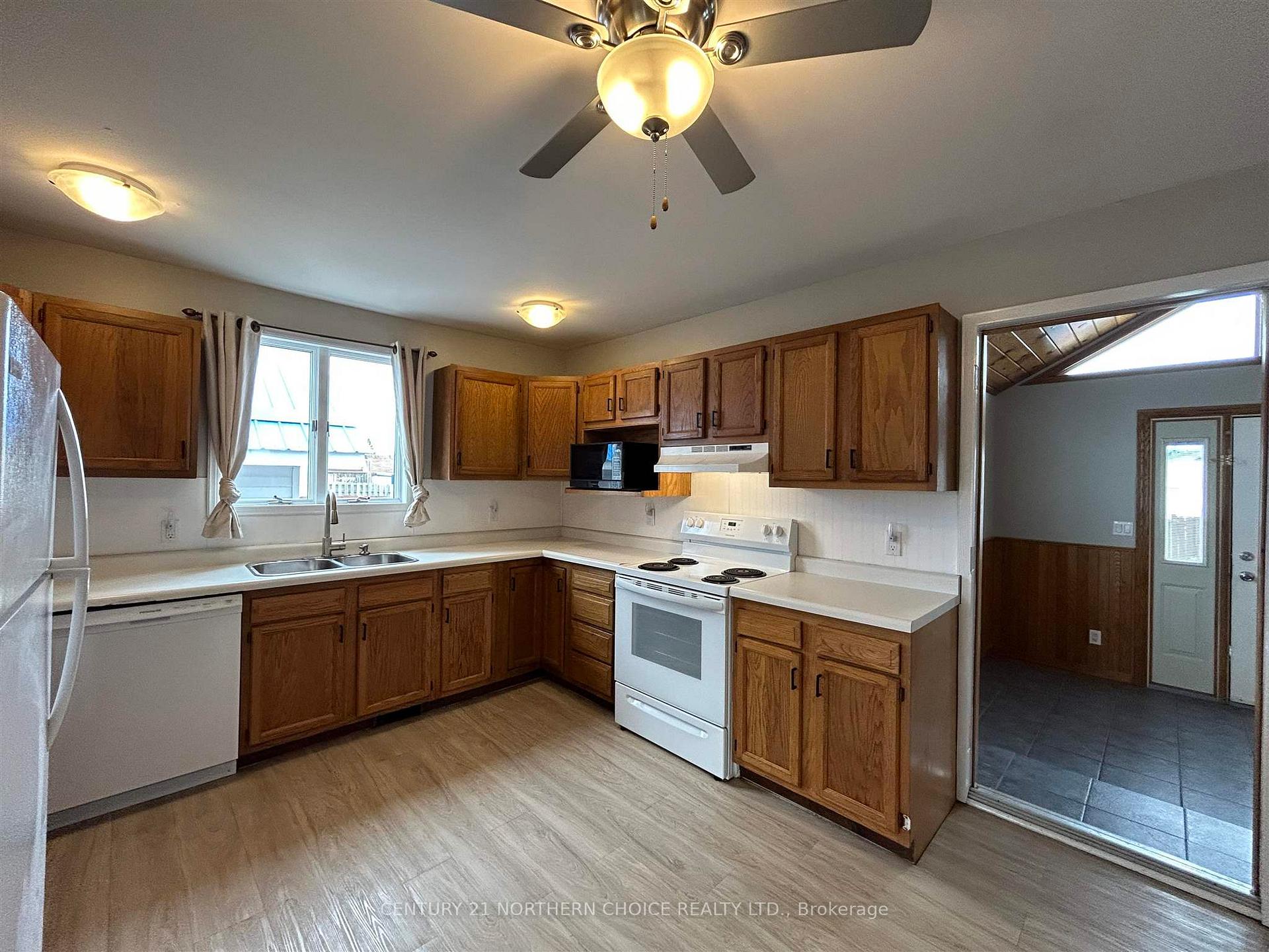 Photo 18 of 1216 Second Street E, Fort Frances — HOMEH