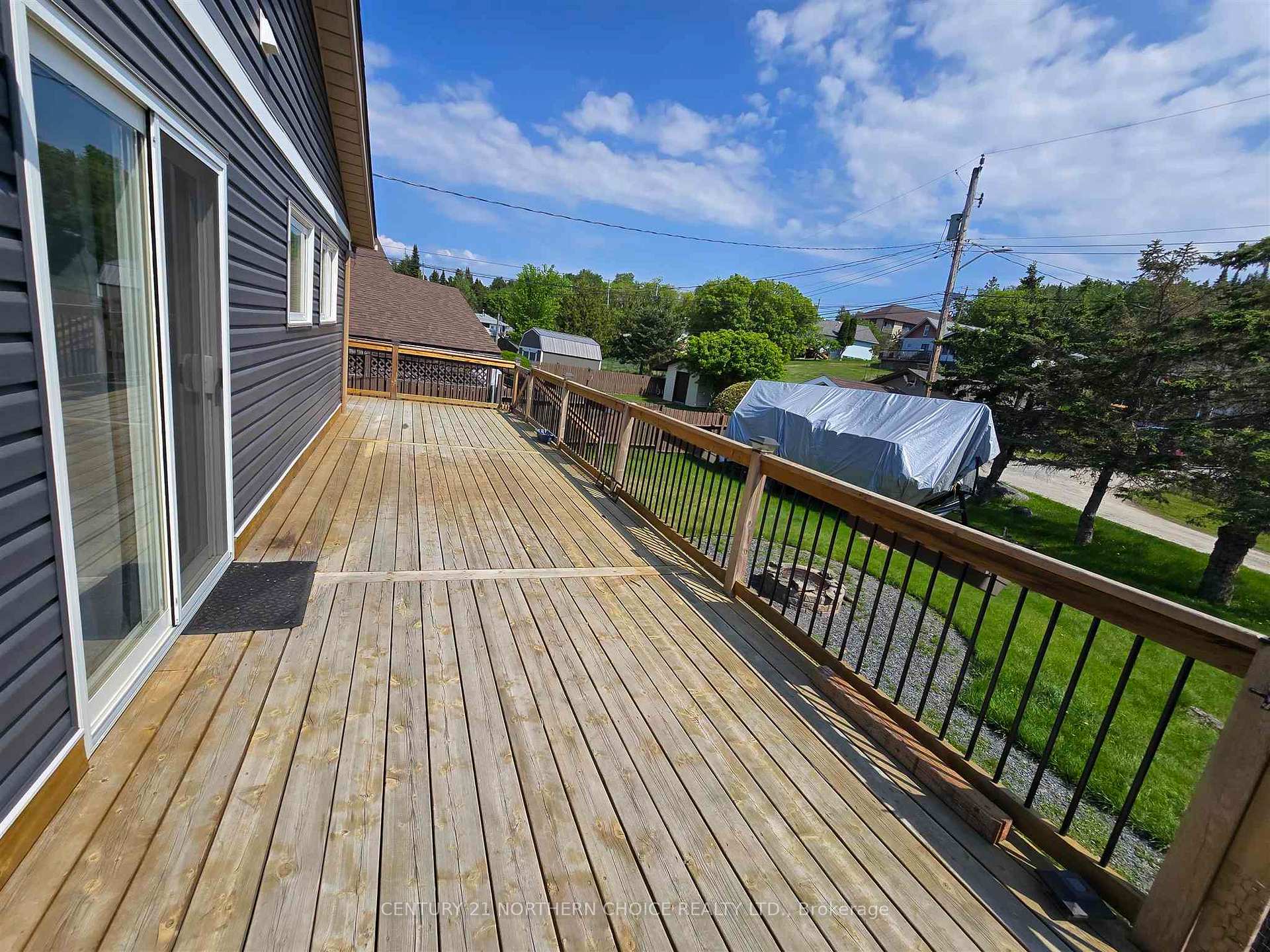 Photo 7 of 915 Valley Drive, Kenora, Evergreen — HOMEH