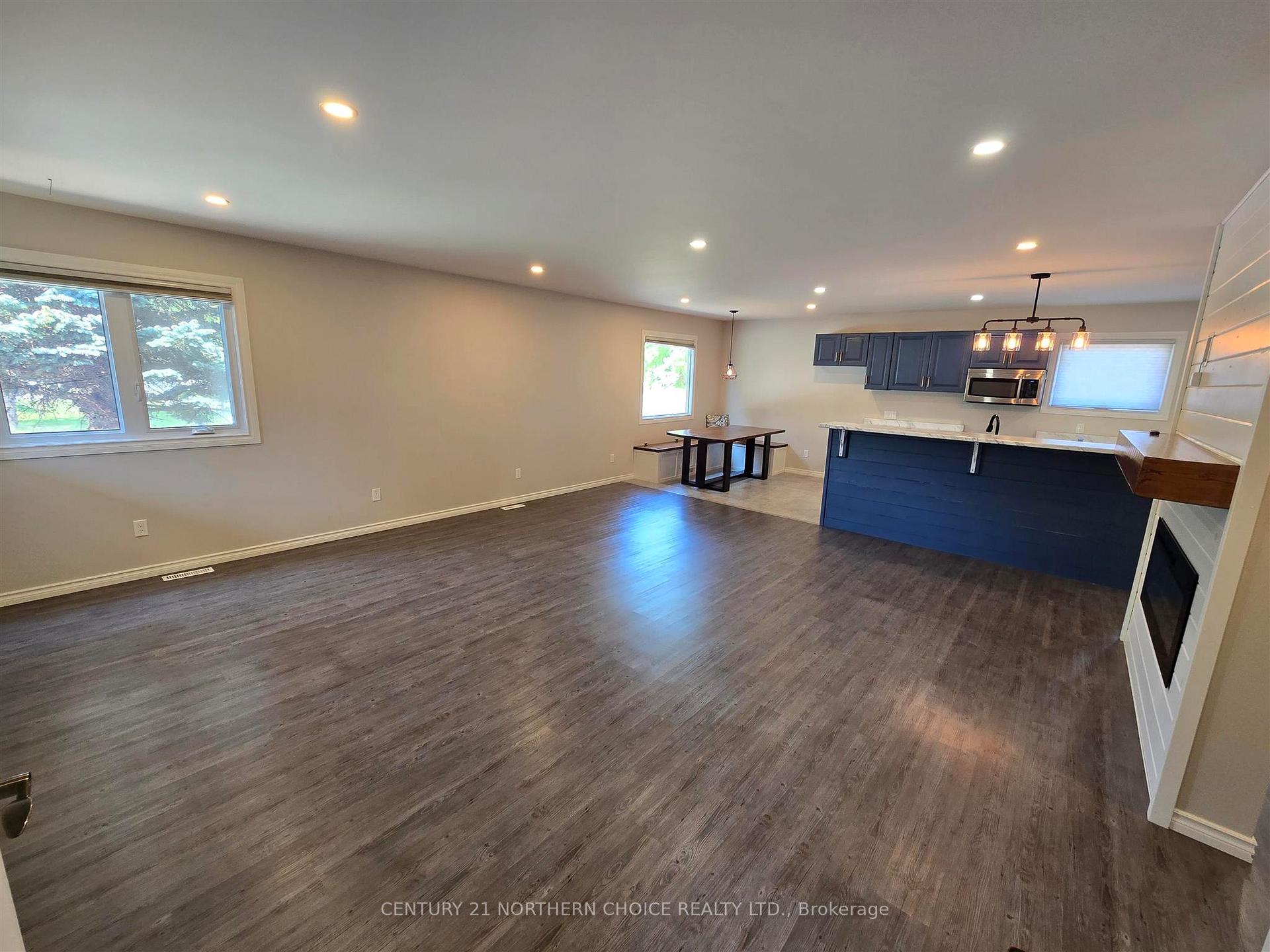 Photo 9 of 915 Valley Drive, Kenora, Evergreen — HOMEH