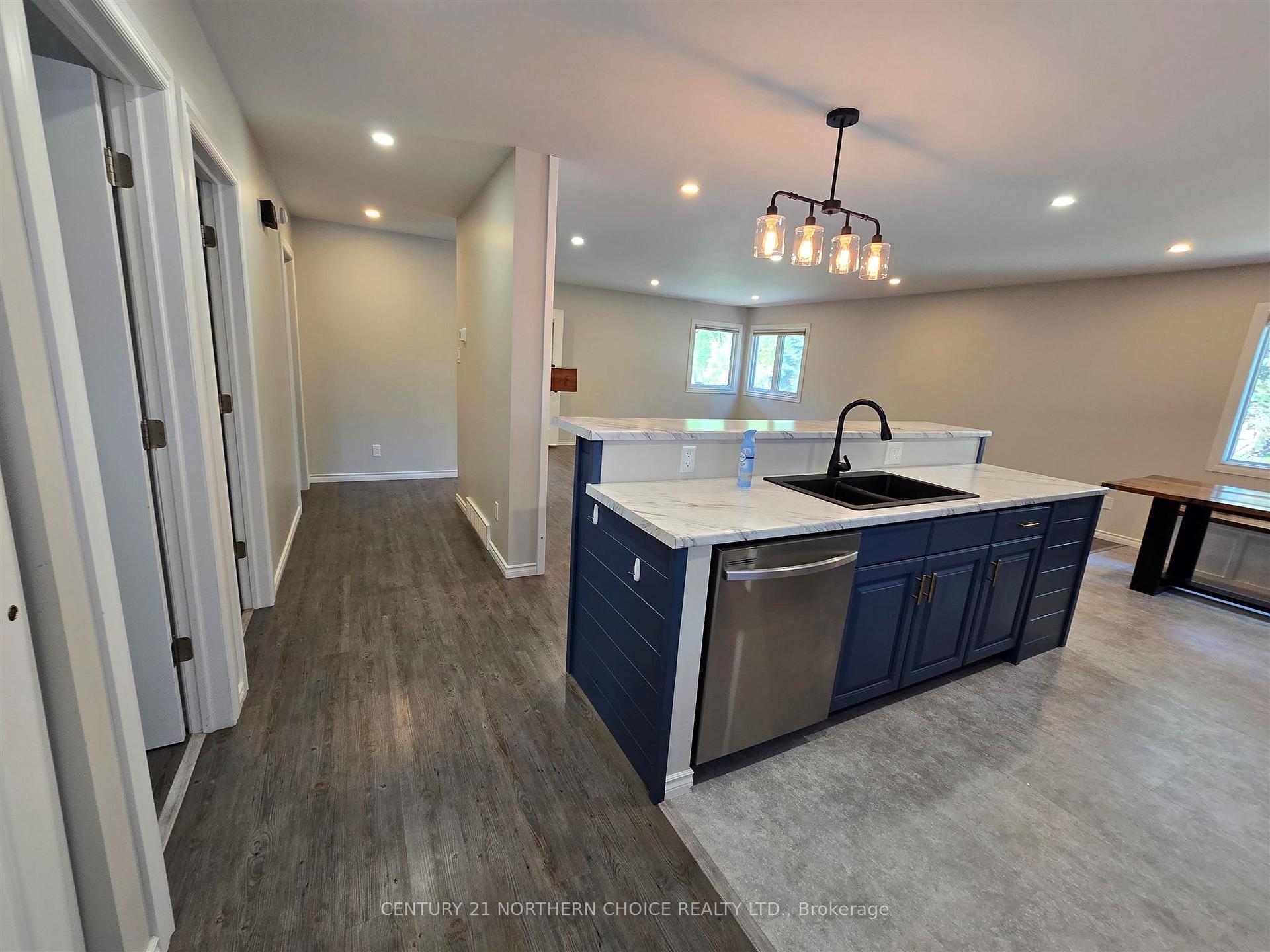 Photo 14 of 915 Valley Drive, Kenora, Evergreen — HOMEH