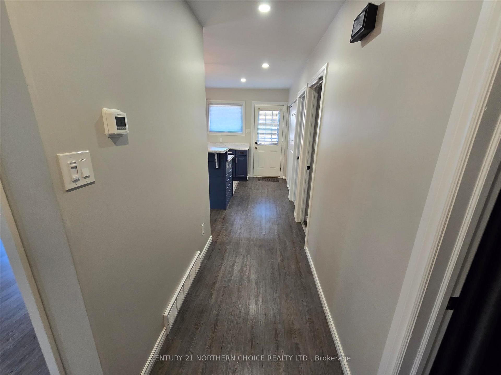 Photo 18 of 915 Valley Drive, Kenora, Evergreen — HOMEH