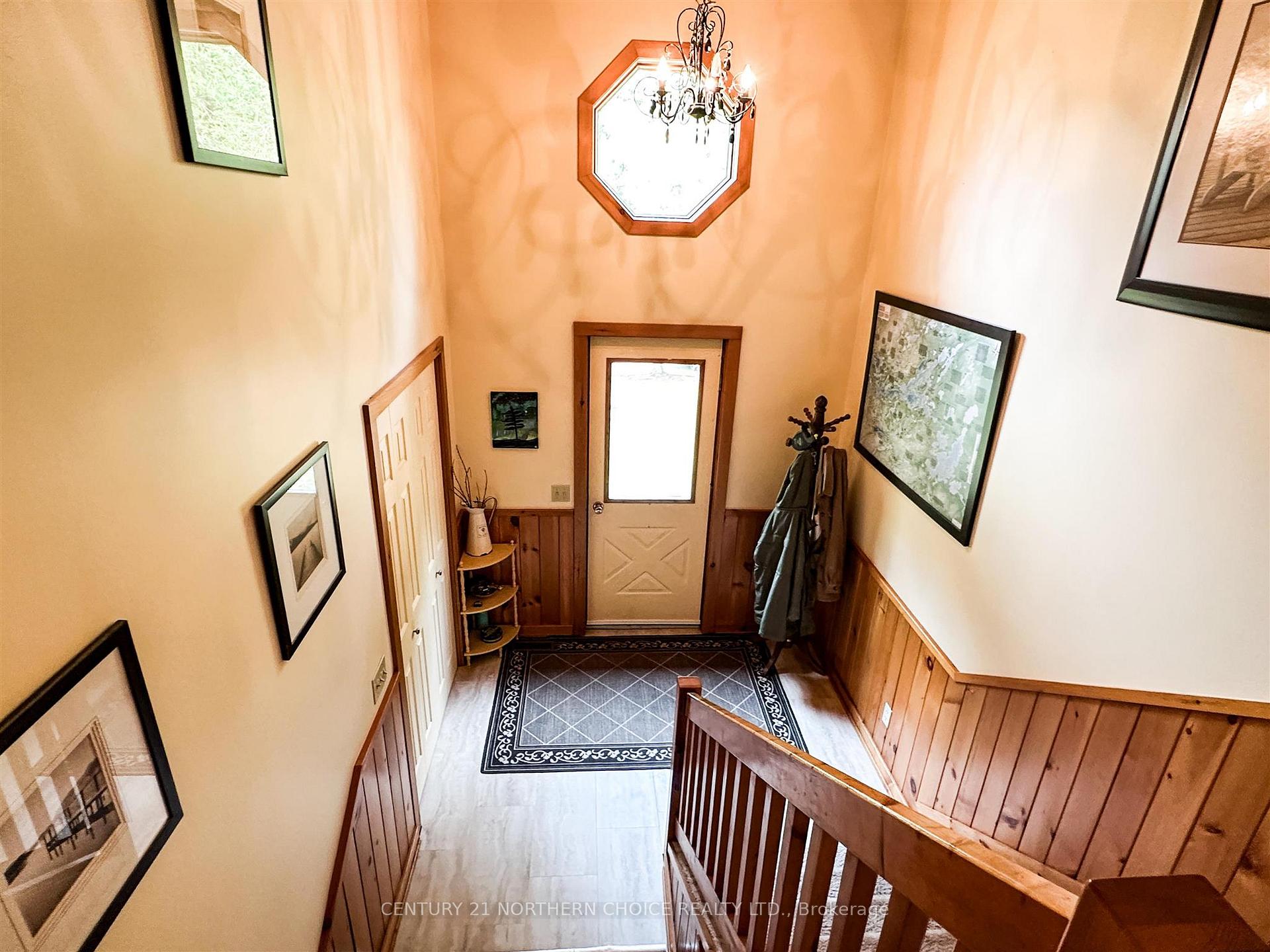 Photo 2 of 5 McMarmac Place, Red Lake — HOMEH