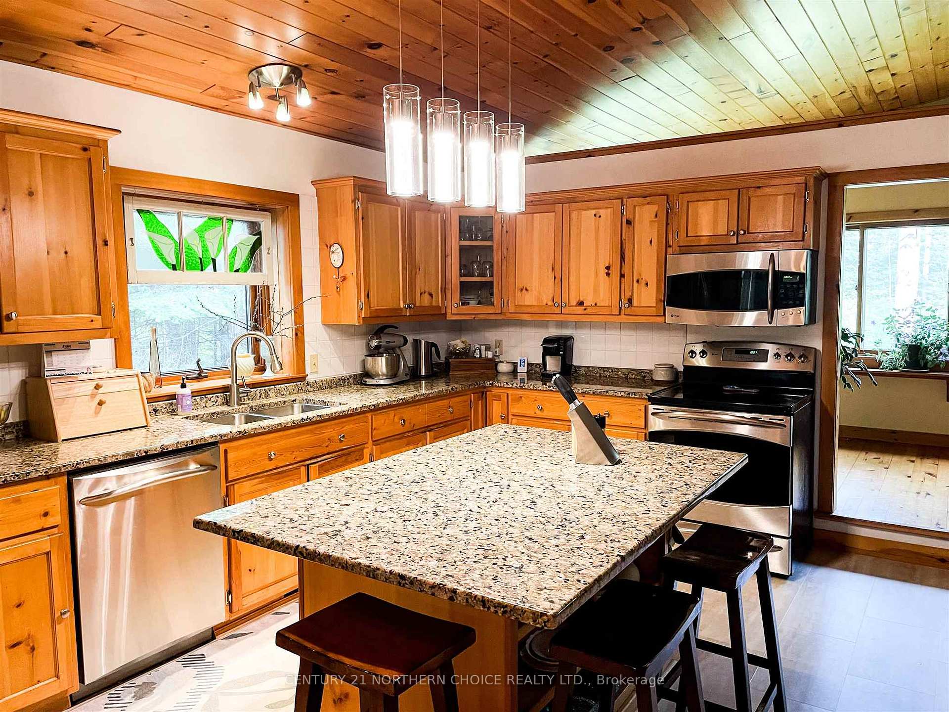 Photo 7 of 5 McMarmac Place, Red Lake — HOMEH