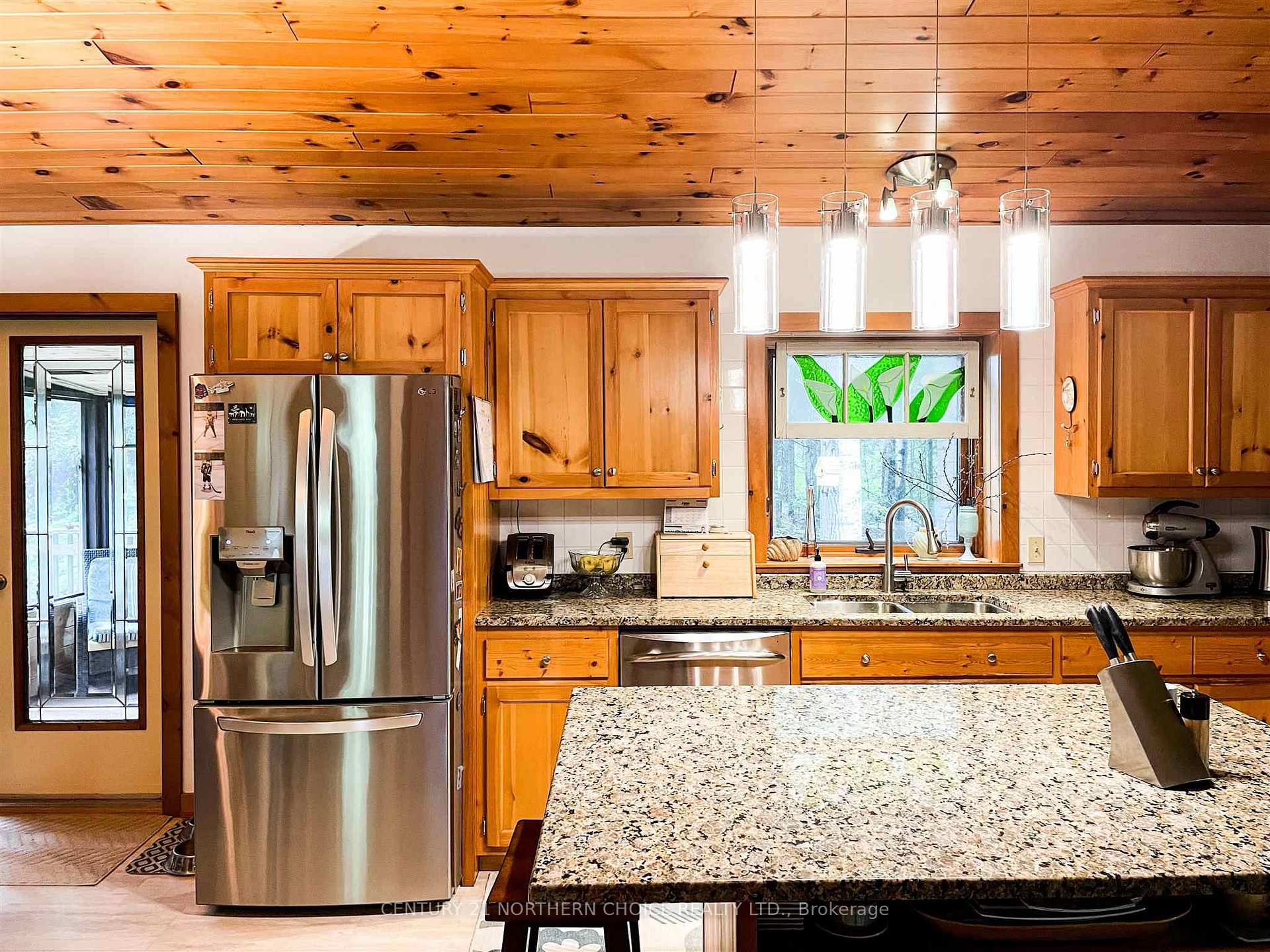 Photo 8 of 5 McMarmac Place, Red Lake — HOMEH