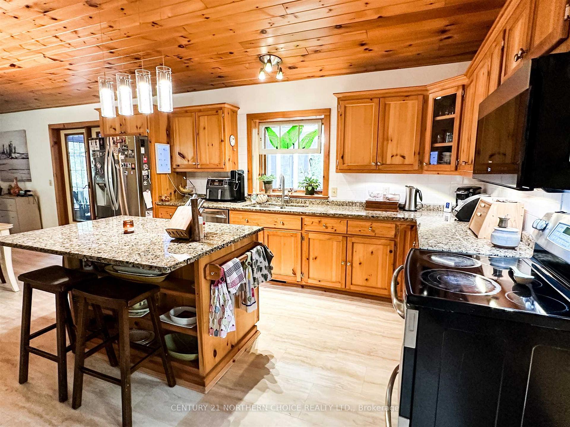 Photo 9 of 5 McMarmac Place, Red Lake — HOMEH