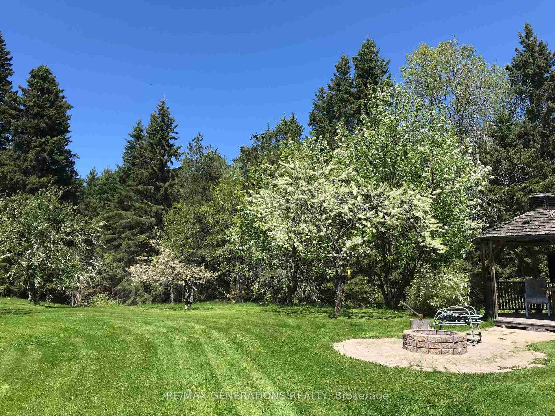 Photo 34 of 111 Maple Drive, Dorion — HOMEH