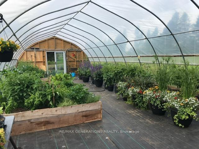Photo 44 of 111 Maple Drive, Dorion — HOMEH