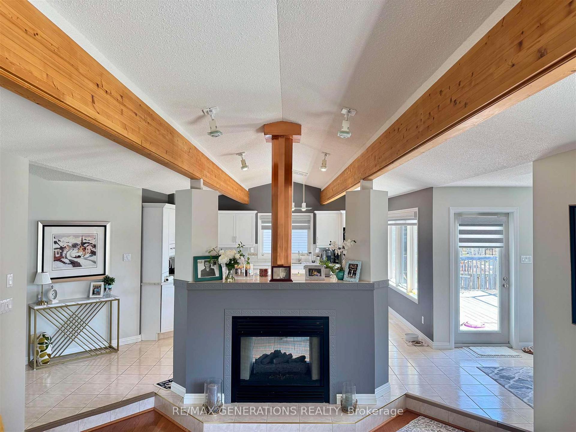 Photo 11 of 194 Wolverine Crescent, Thunder Bay, Parkdale — HOMEH