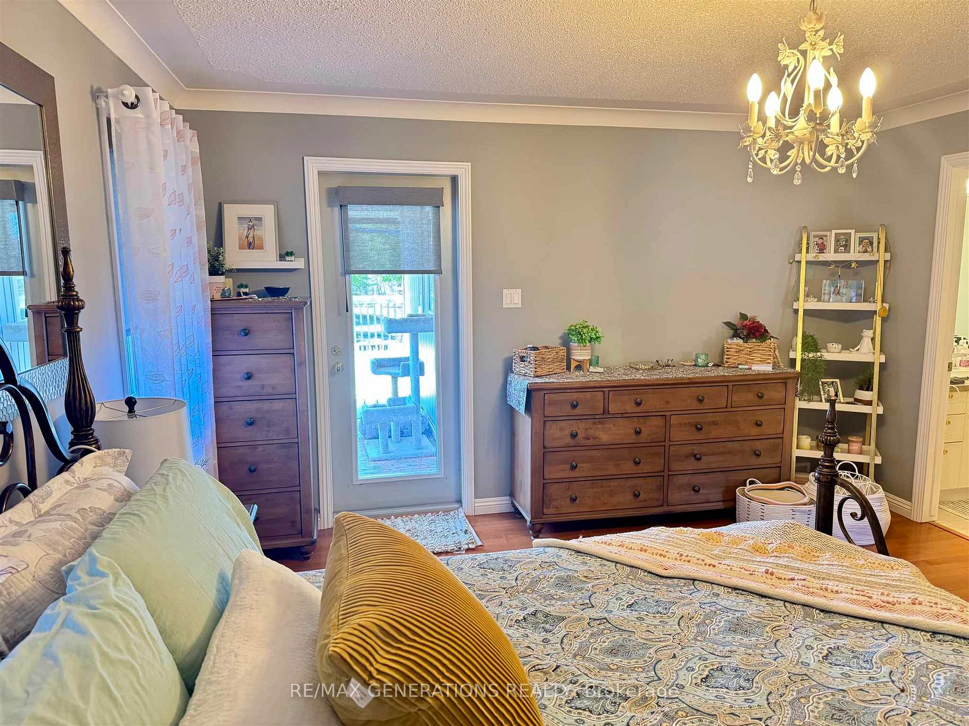 Photo 17 of 194 Wolverine Crescent, Thunder Bay, Parkdale — HOMEH
