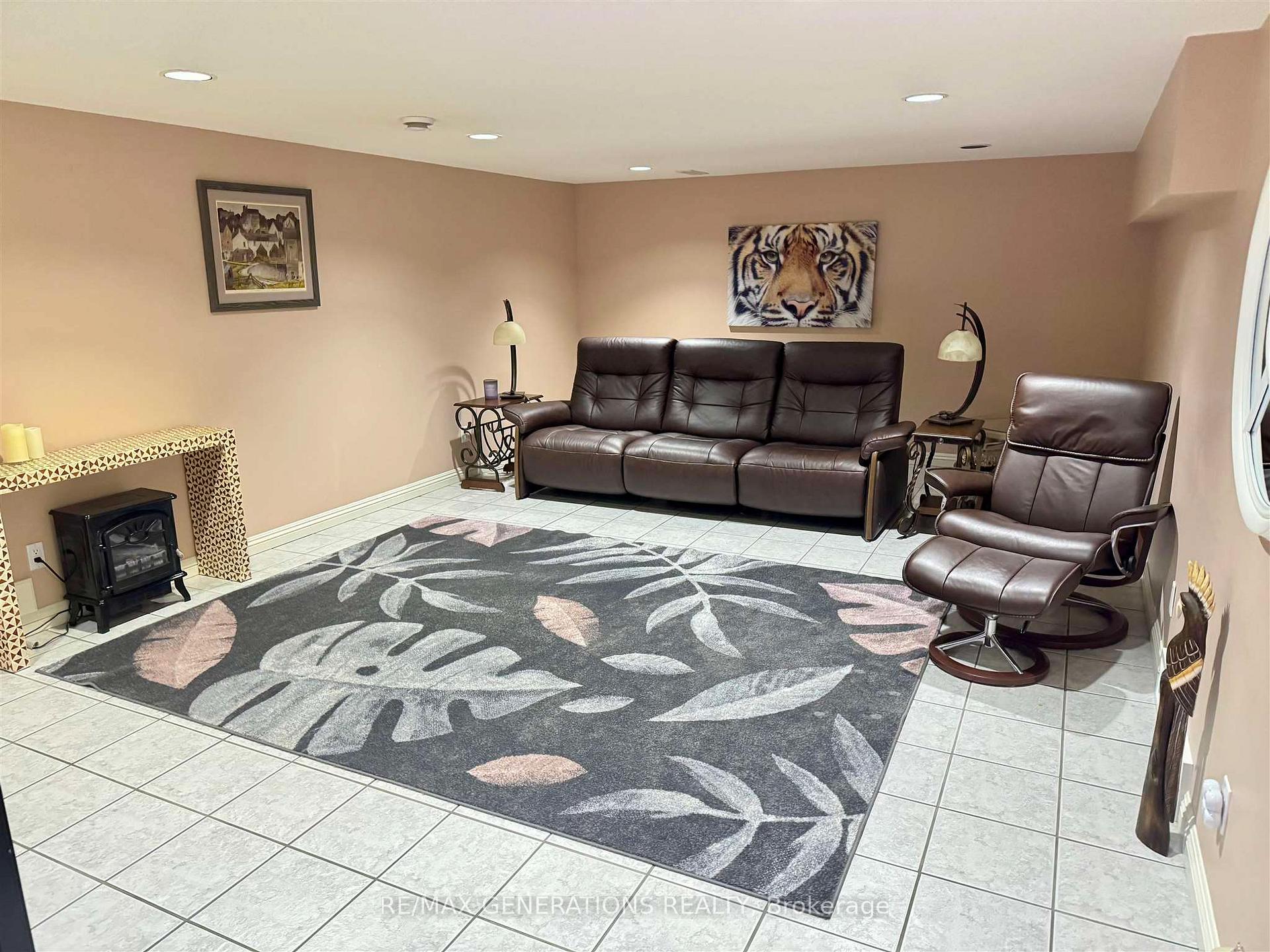 Photo 25 of 194 Wolverine Crescent, Thunder Bay, Parkdale — HOMEH