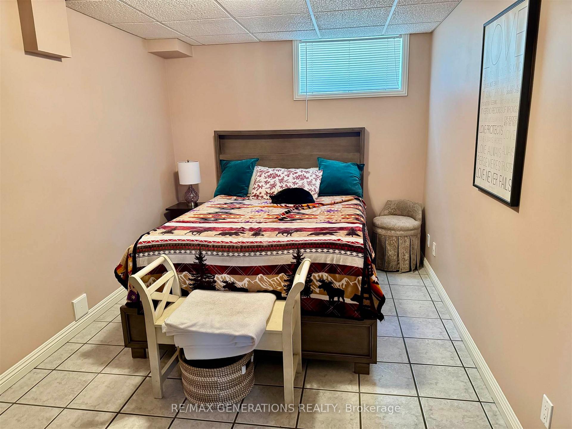 Photo 31 of 194 Wolverine Crescent, Thunder Bay, Parkdale — HOMEH