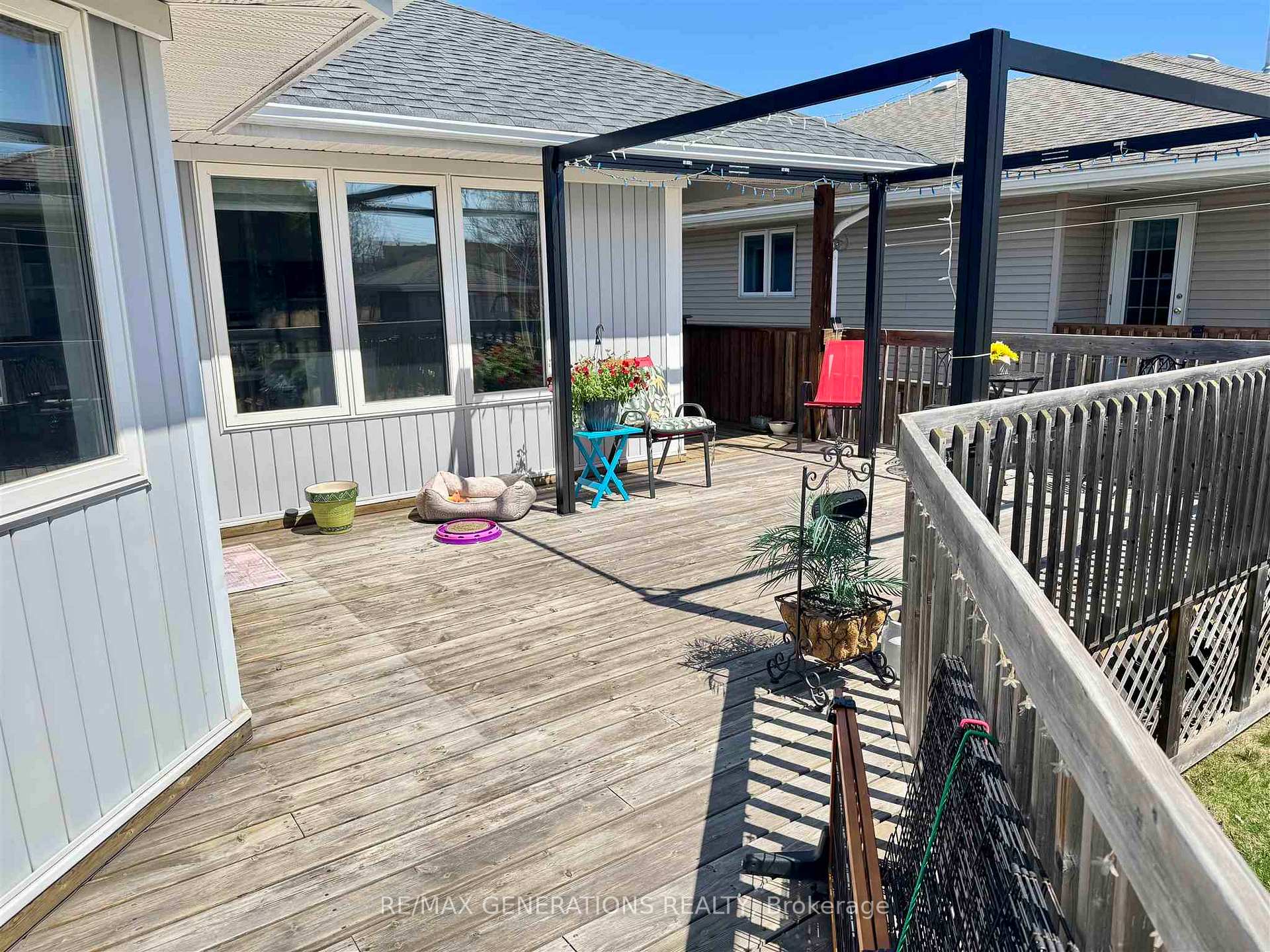 Photo 38 of 194 Wolverine Crescent, Thunder Bay, Parkdale — HOMEH
