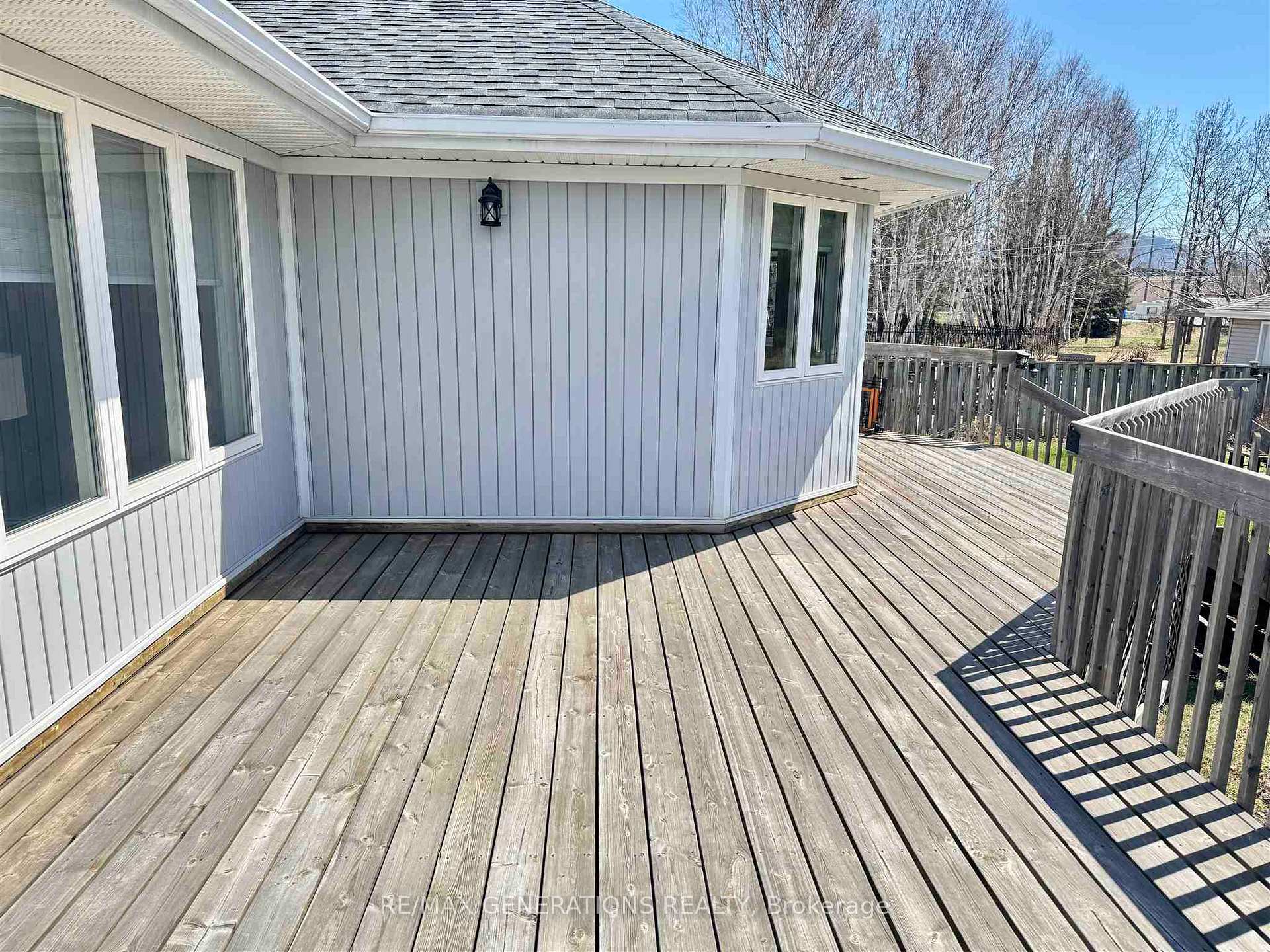 Photo 41 of 194 Wolverine Crescent, Thunder Bay, Parkdale — HOMEH