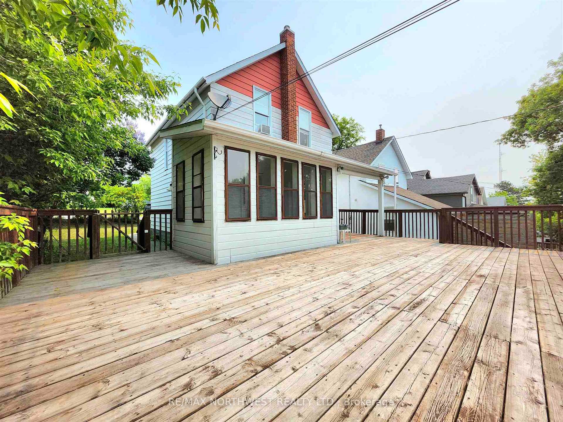 Photo 7 of 317 Second Street North, Kenora, North End — HOMEH