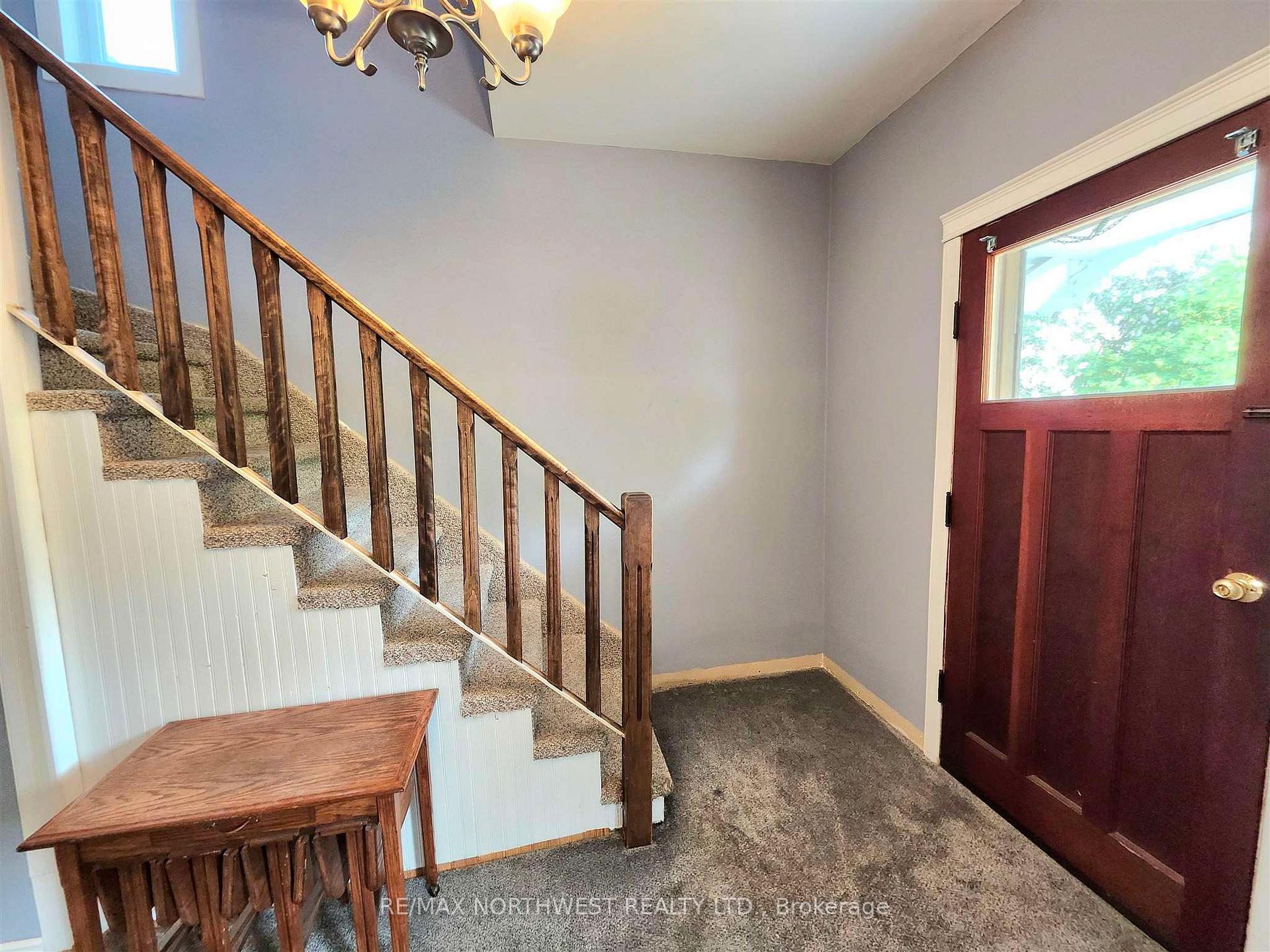 Photo 16 of 317 Second Street North, Kenora, North End — HOMEH