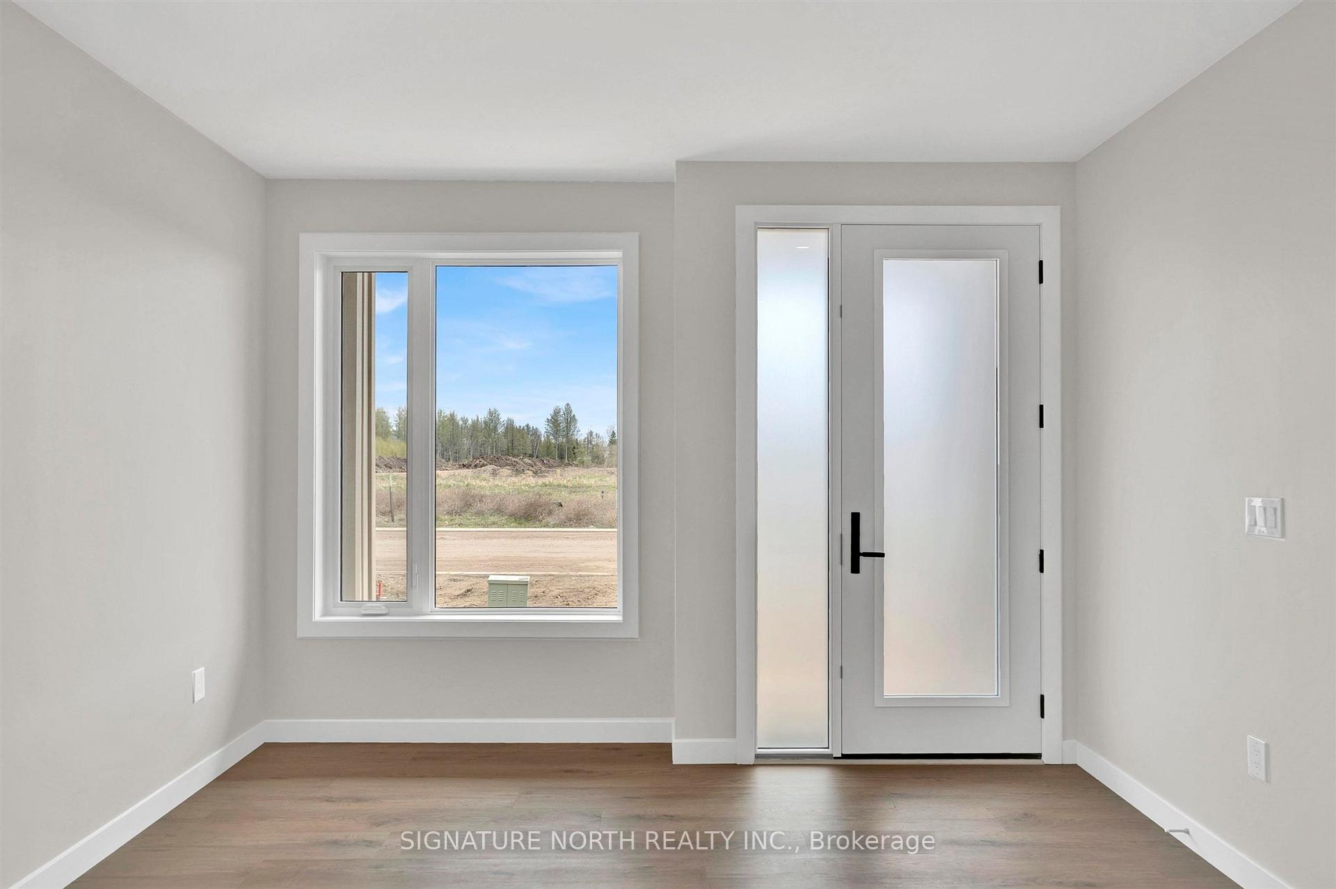 Photo 4 of 157 Bruin Crescent, Thunder Bay, Parkdale — HOMEH