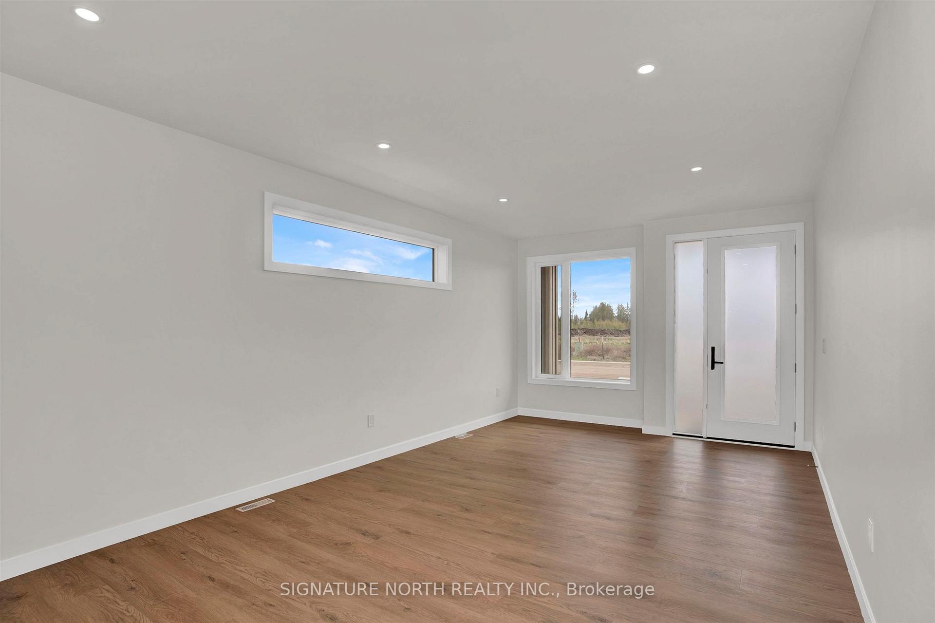 Photo 6 of 157 Bruin Crescent, Thunder Bay, Parkdale — HOMEH