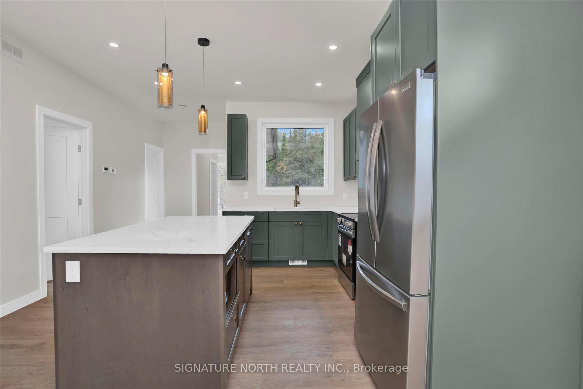 Photo 11 of 157 Bruin Crescent, Thunder Bay, Parkdale — HOMEH