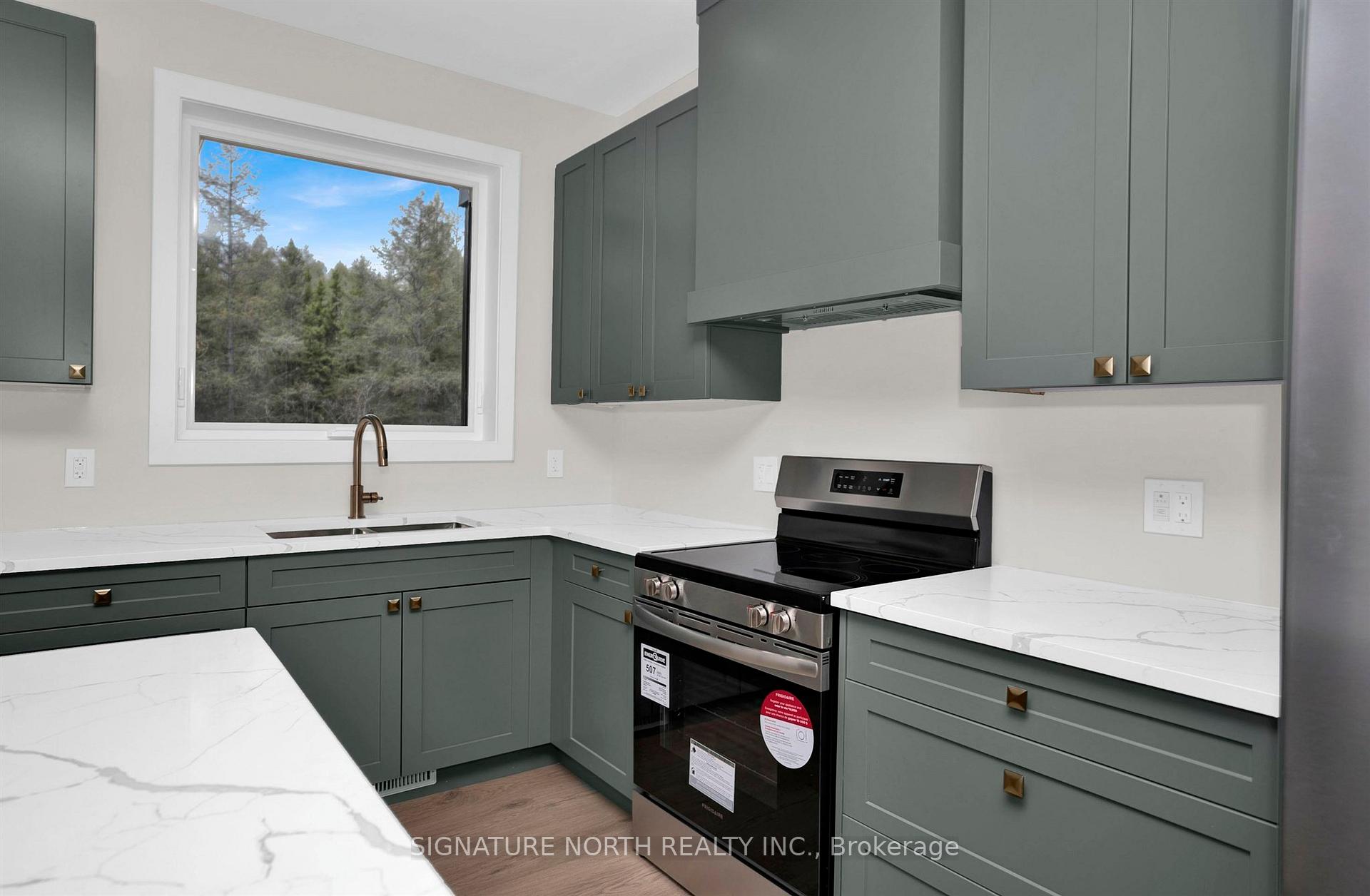 Photo 13 of 157 Bruin Crescent, Thunder Bay, Parkdale — HOMEH