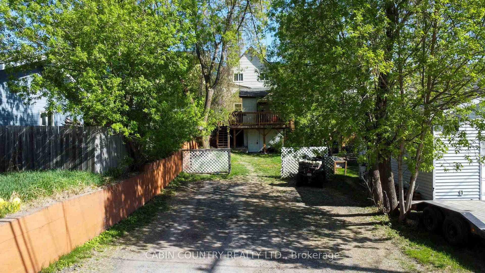 Photo 9 of 613 Park Street, Kenora, Central — HOMEH