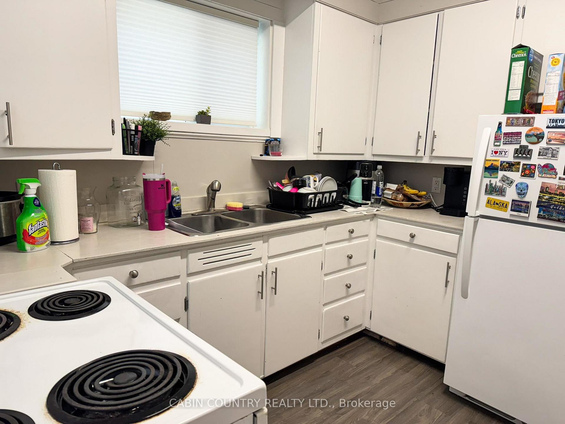 Photo 11 of 613 Park Street, Kenora, Central — HOMEH