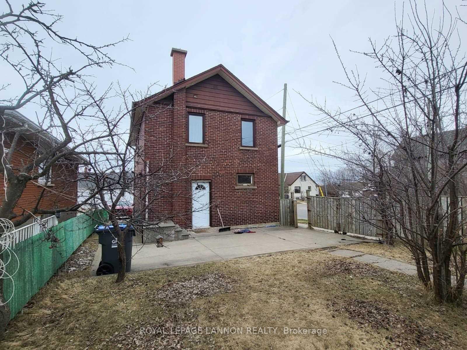 Photo 6 of 98 Banning Street, Thunder Bay, Court / Cumberland — HOMEH