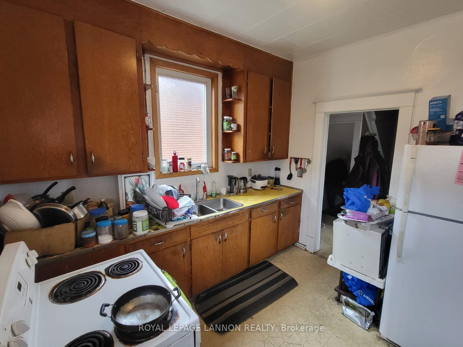 Photo 18 of 98 Banning Street, Thunder Bay, Court / Cumberland — HOMEH