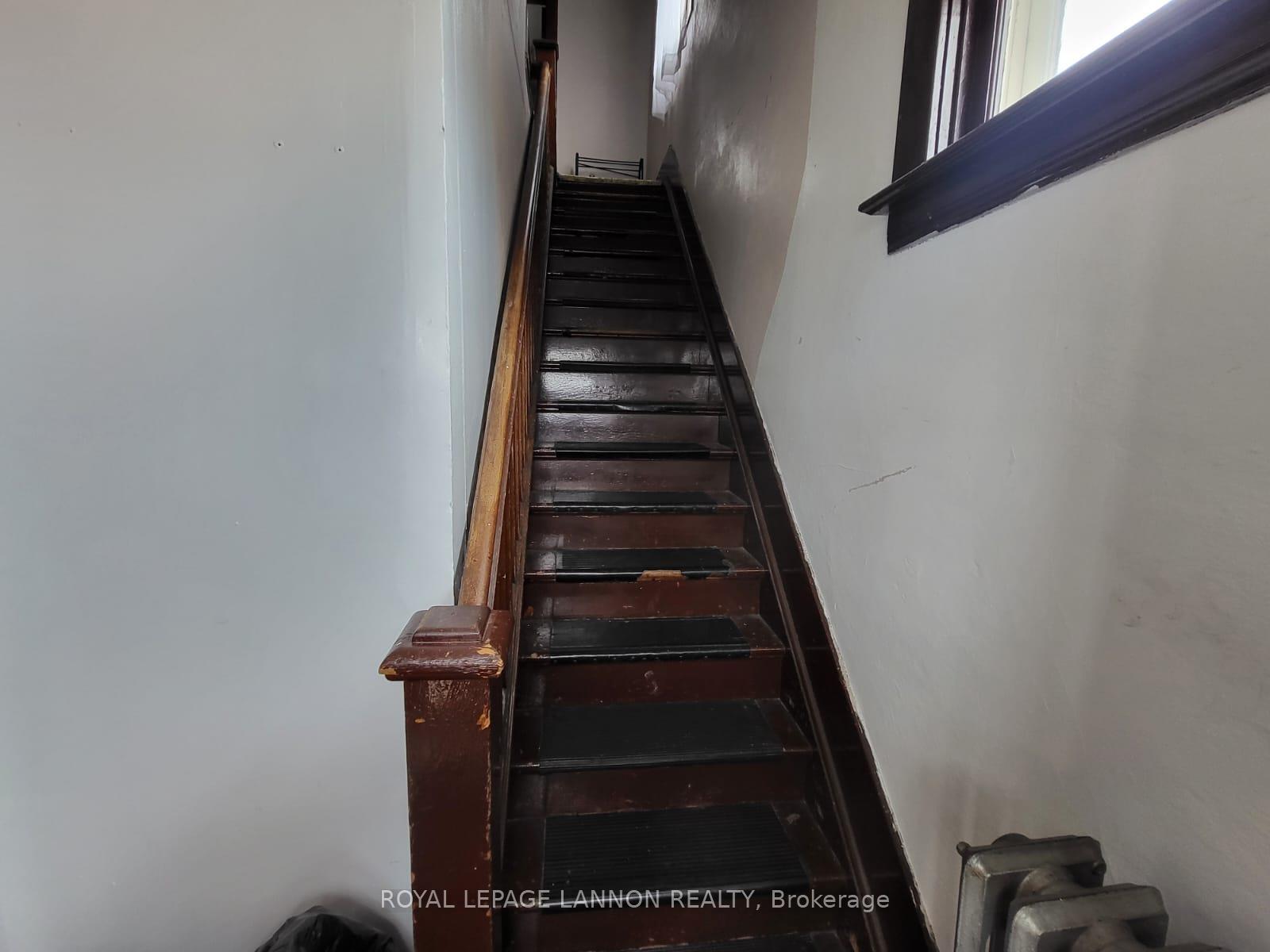 Photo 25 of 98 Banning Street, Thunder Bay, Court / Cumberland — HOMEH