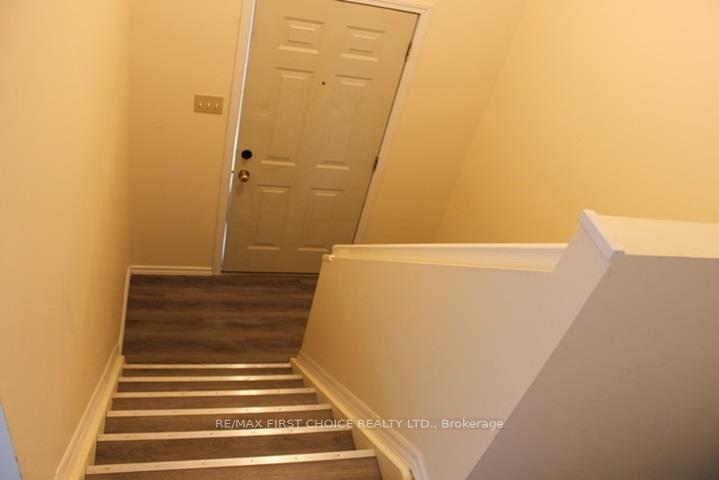 Photo 3 of 391 Cuyler Street, Thunder Bay, Current River — HOMEH