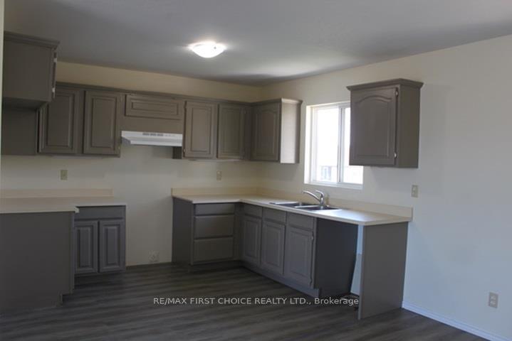 Photo 4 of 391 Cuyler Street, Thunder Bay, Current River — HOMEH