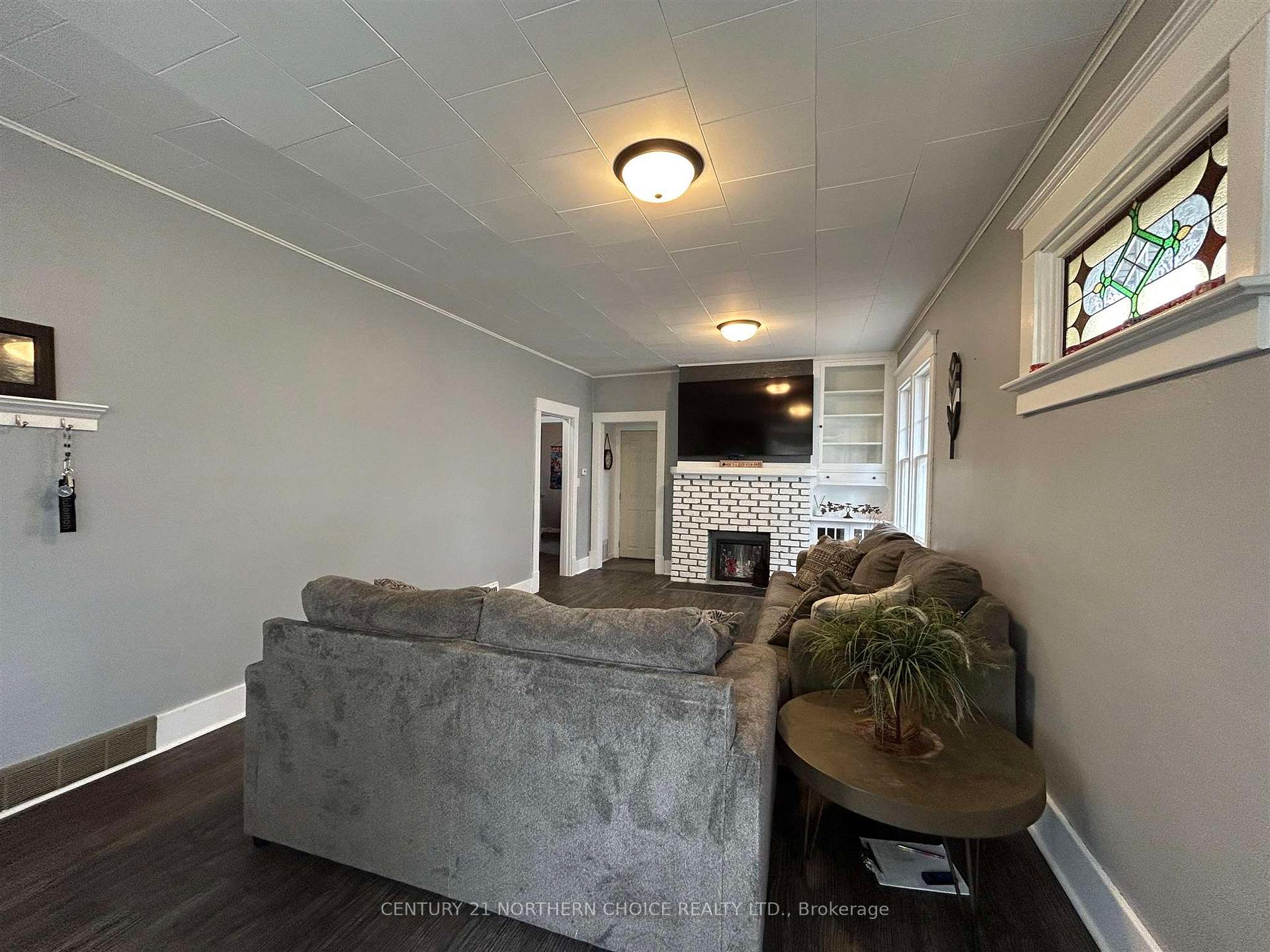 Photo 10 of 324 Second Street E, Fort Frances — HOMEH