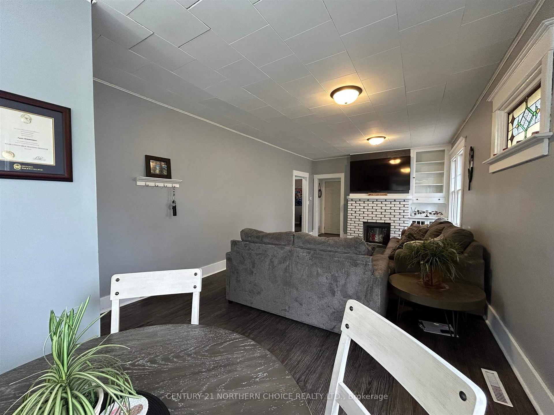 Photo 12 of 324 Second Street E, Fort Frances — HOMEH