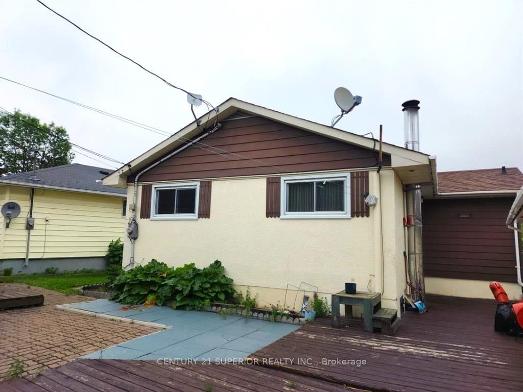 Photo 2 of 6 Mona Drive, Manitouwadge — HOMEH